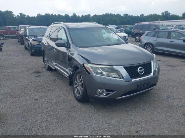  Salvage Nissan Pathfinder