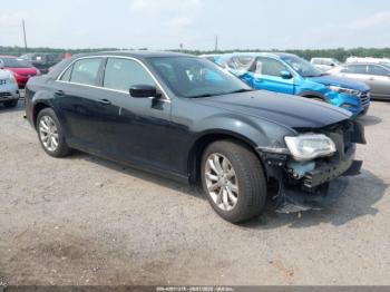 Salvage Chrysler 300