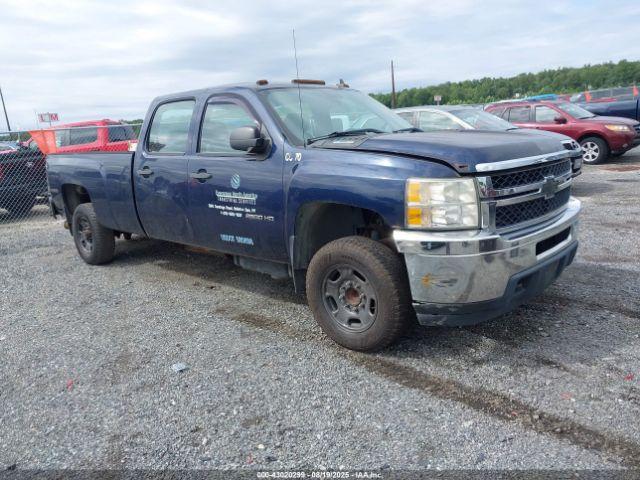  Salvage Chevrolet Silverado 2500