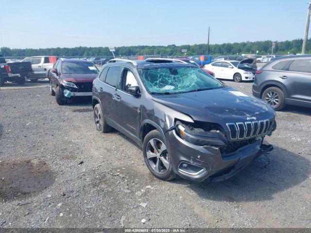  Salvage Jeep Cherokee