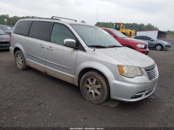  Salvage Chrysler Town & Country