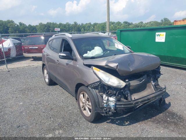  Salvage Hyundai TUCSON