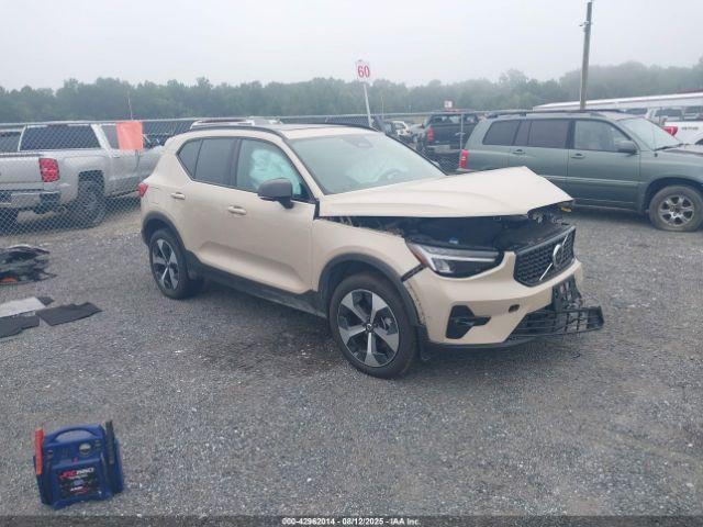  Salvage Volvo XC40