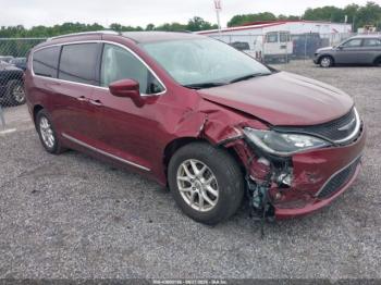  Salvage Chrysler Pacifica