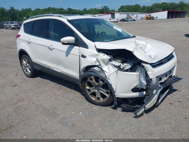  Salvage Ford Escape