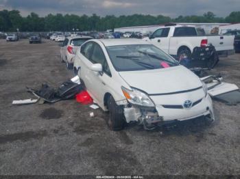  Salvage Toyota Prius
