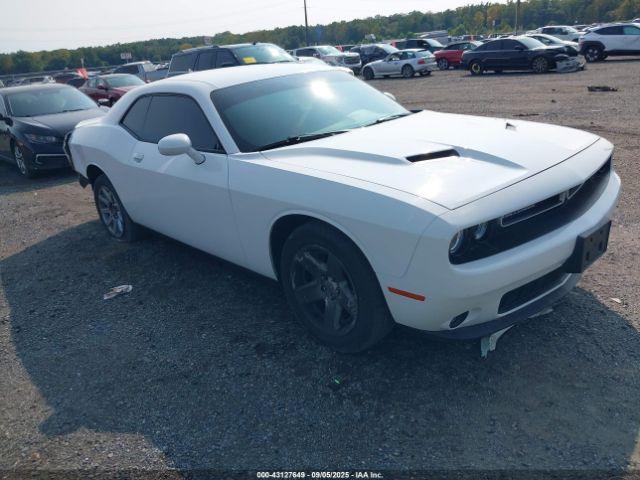  Salvage Dodge Challenger