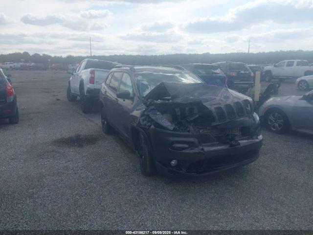  Salvage Jeep Cherokee