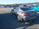 Toyota Camry Le Image 3