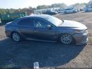 Toyota Camry Le Image 13