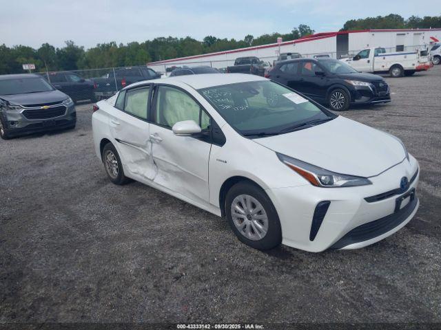  Salvage Toyota Prius
