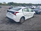 Toyota Prius L Image 4