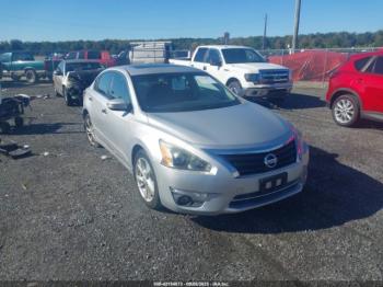  Salvage Nissan Altima