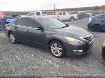  Salvage Nissan Altima
