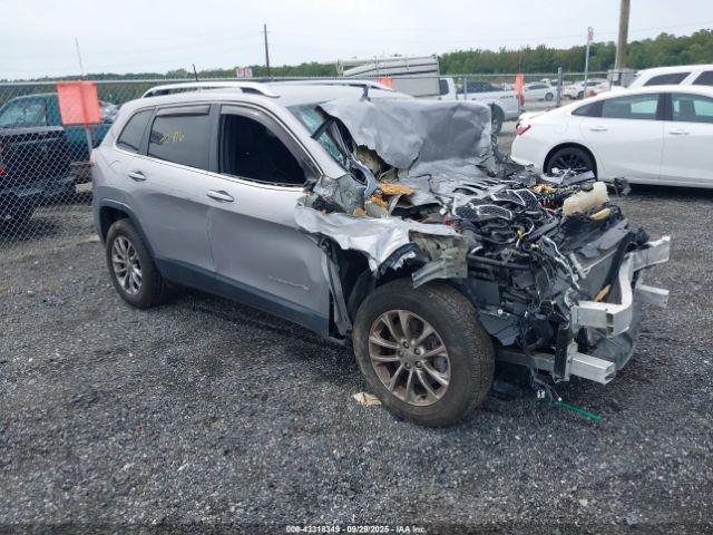  Salvage Jeep Cherokee