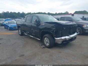  Salvage Chevrolet Silverado 2500