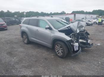  Salvage Toyota Highlander