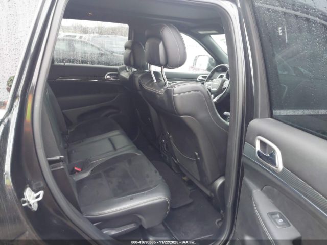 Jeep Grand Cherokee Srt8 Image 7