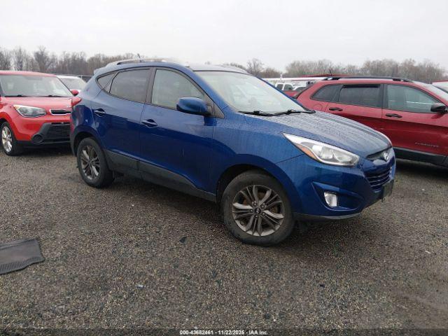 Salvage Hyundai TUCSON