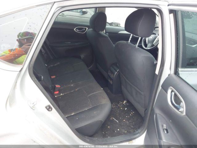 Nissan Sentra S Image 2