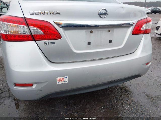 Nissan Sentra S Image 9