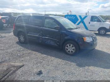  Salvage Chrysler Town & Country