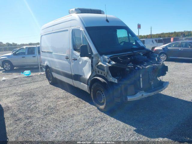  Salvage Mercedes-Benz Sprinter 2500