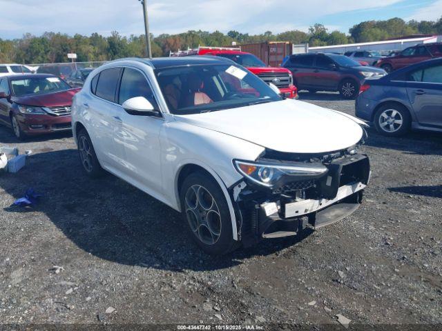  Salvage Alfa Romeo Stelvio