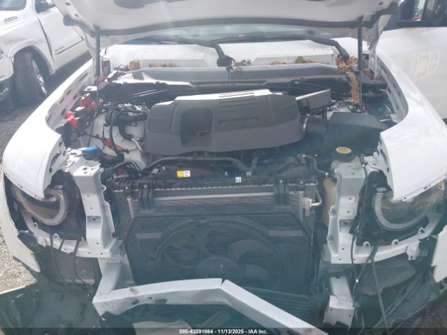 Land Rover Defender 110 X-dynamic Se Image 3