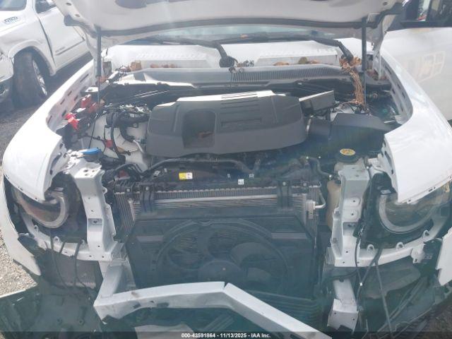 Land Rover Defender 110 X-dynamic Se Image 3