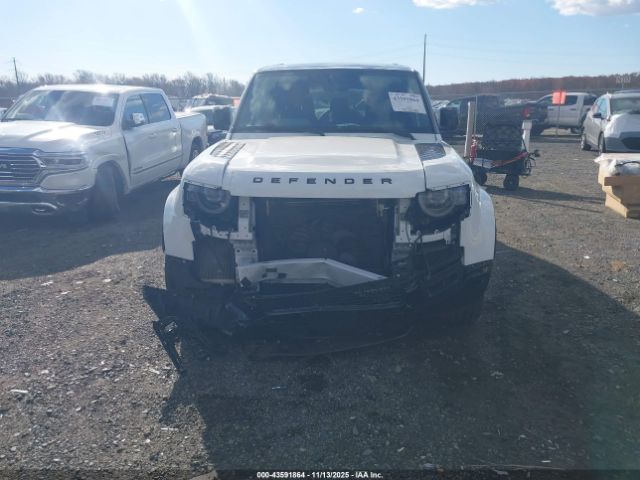 Land Rover Defender 110 X-dynamic Se Image 16