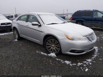 Salvage Chrysler 200