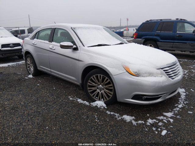  Salvage Chrysler 200