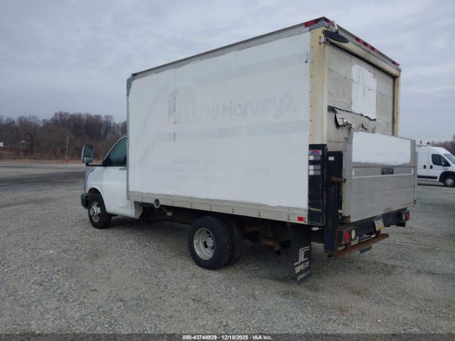 Chevrolet Express Work Van Image 11