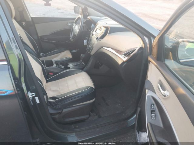 Hyundai SANTA FE Sport Image 8