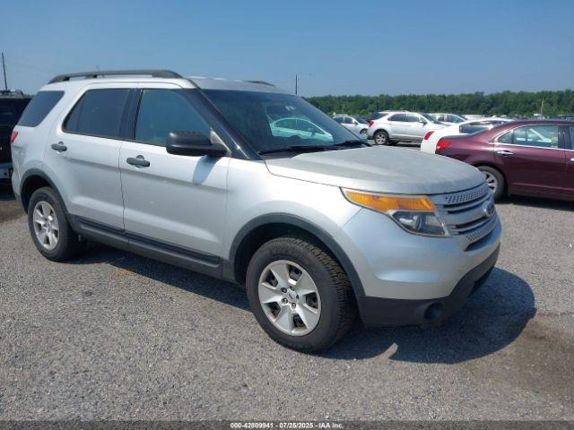  Salvage Ford Explorer