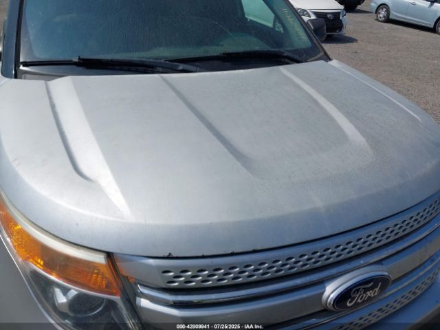 Ford Explorer Image 10