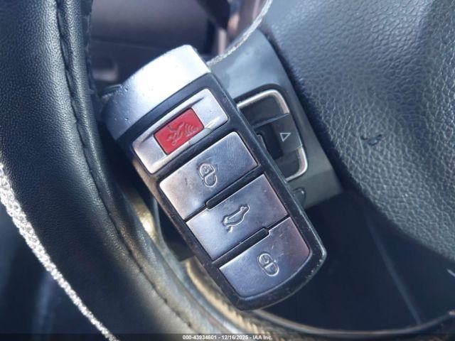 Volkswagen CC Sport Image 3