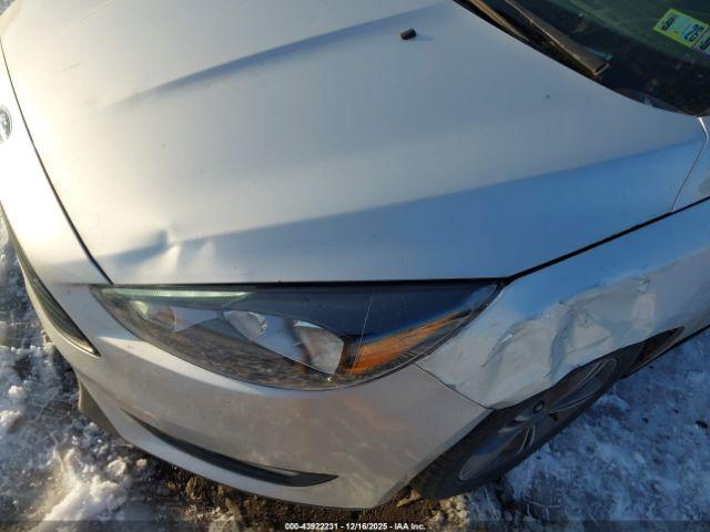 Ford Focus Se Image 9