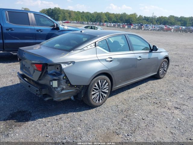 Nissan Altima Sv Fwd Image 16