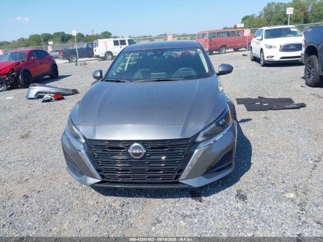 Nissan Altima Sv Fwd Image 10