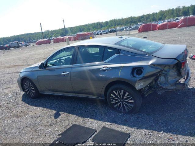 Nissan Altima Sv Fwd Image 8