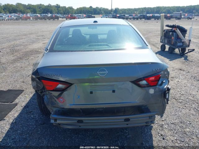 Nissan Altima Sv Fwd Image 9