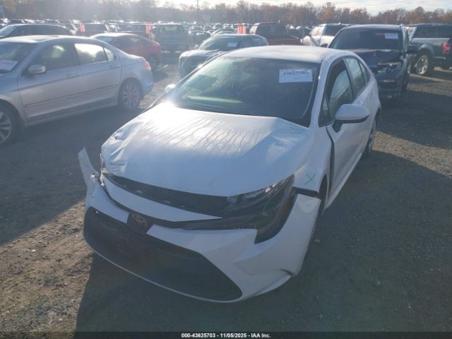 Toyota Corolla Le Image 4