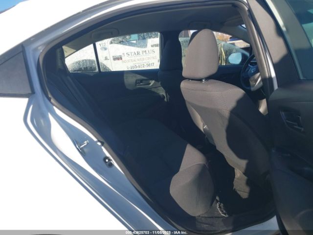 Toyota Corolla Le Image 15