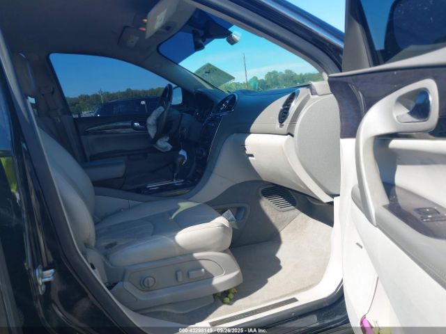 Buick Enclave Leather Image 9