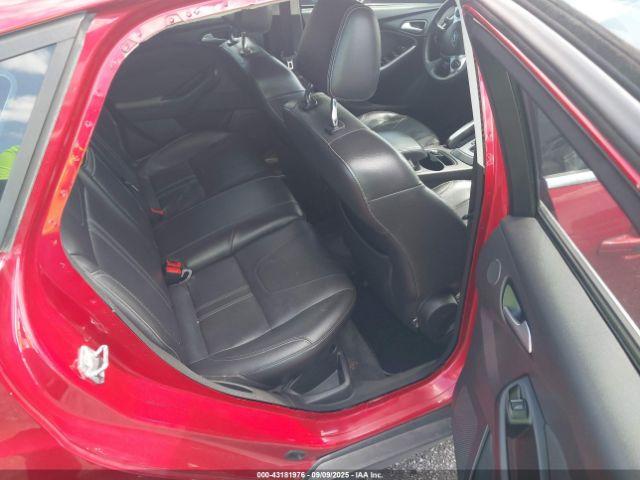 Ford Focus Titanium Image 9