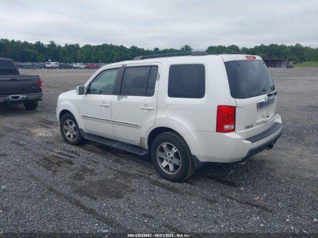 Honda Pilot Touring Image 3