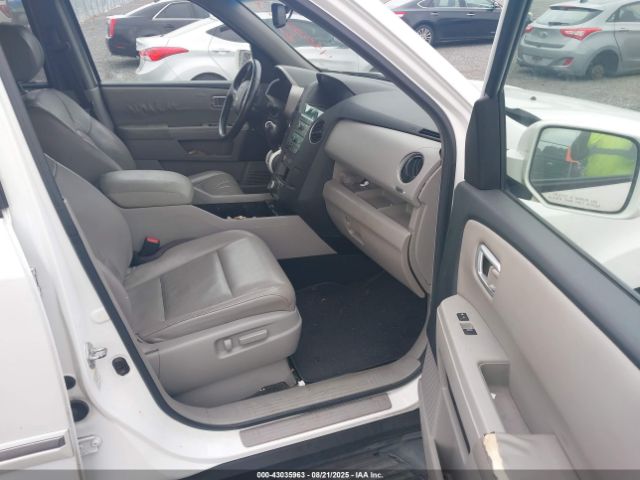 Honda Pilot Touring Image 4