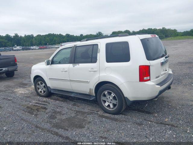 Honda Pilot Touring Image 16